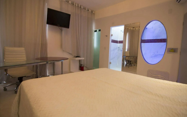 Compacto Hotel