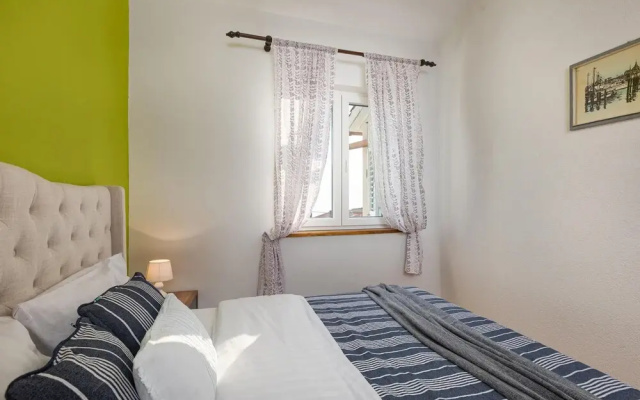 Nice Home in Pinezici With Wifi and 4 Bedrooms