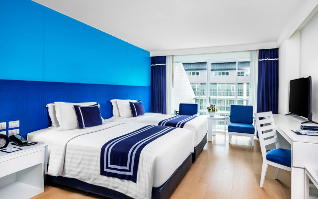 Blue Cabin Hotel (Formerly A-ONE New Wing Hotel)