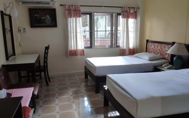 Changpuak Hotel