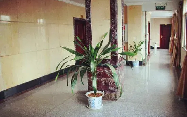 Pu'er Kunman Hotel