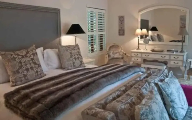 Fernwood Manor Boutique Guest House