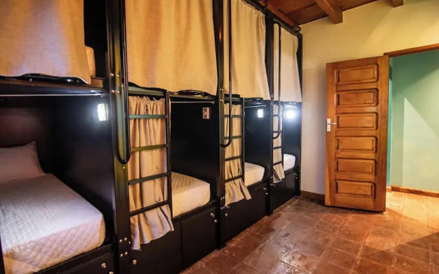Yes Please Hostel
