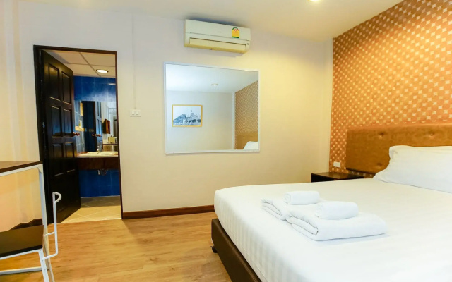 Parasol Inn Chiang Mai Old City