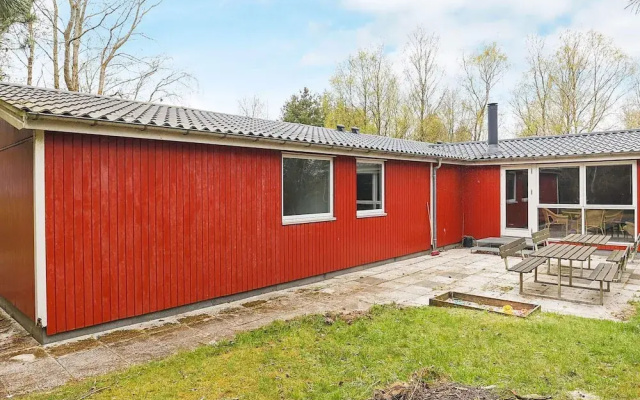 4 Star Holiday Home in Oster Assels