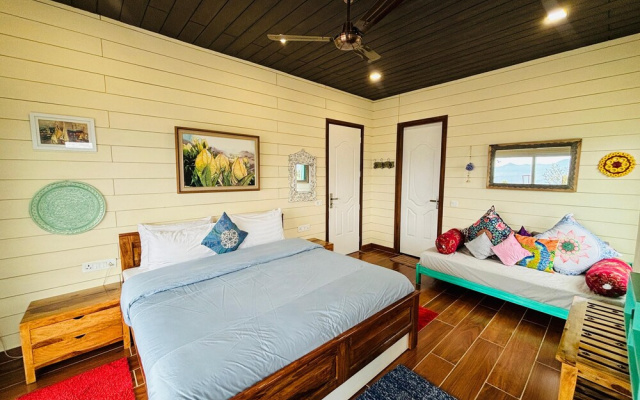 The Ridge House - A Villa Community