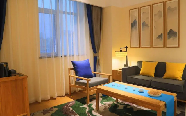 Qianna Hotel Zhongzhou Avenue Branch