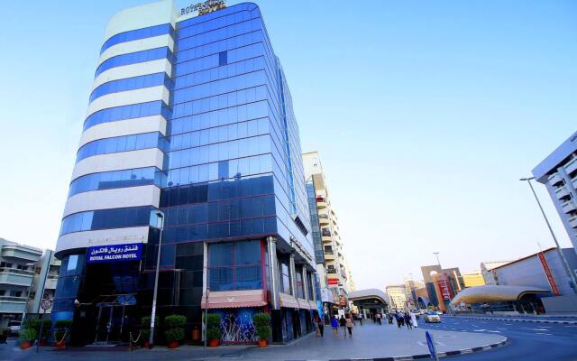 Royal Falcon Hotel вид на фасад