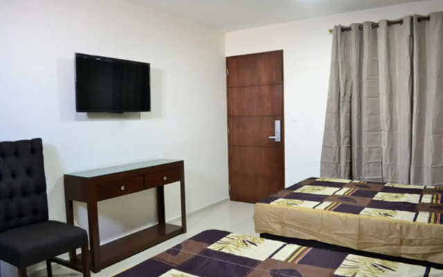 Hotel Business by Grupo La Jolla