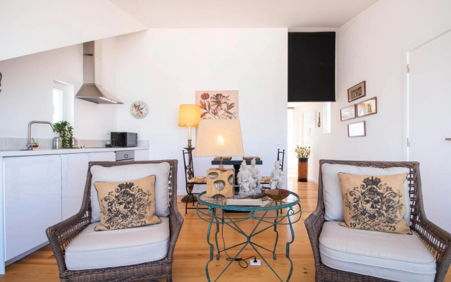 Lusitano Top Floor Apartment