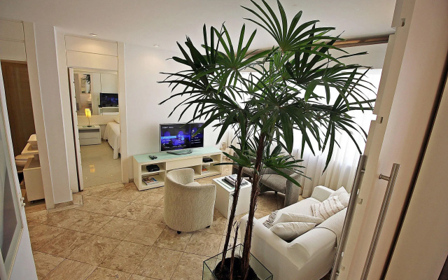 Rio Spot Homes D041A