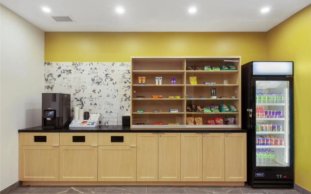 Best Western Plus Kawartha Lakes Hotel & Suites
