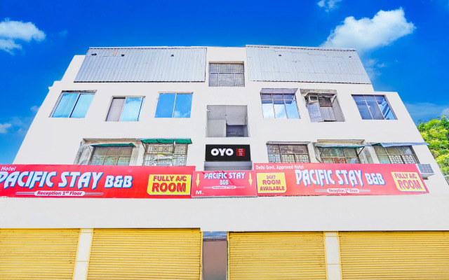 Super OYO 828104 Hotel Pacific Stay