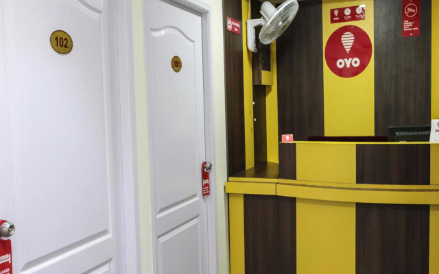 OYO Flagship 4584 India Gate