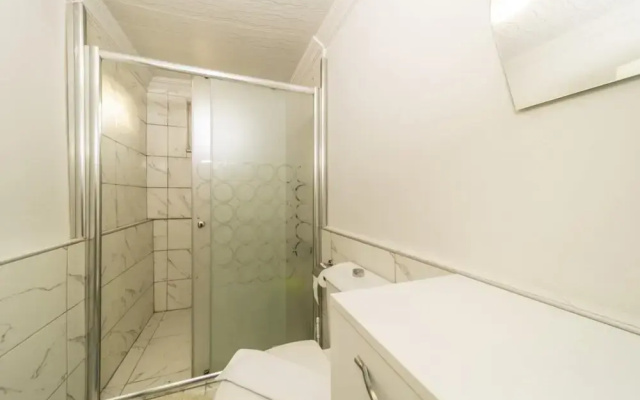 Villa with Private Pool near Airport in Muratpasa