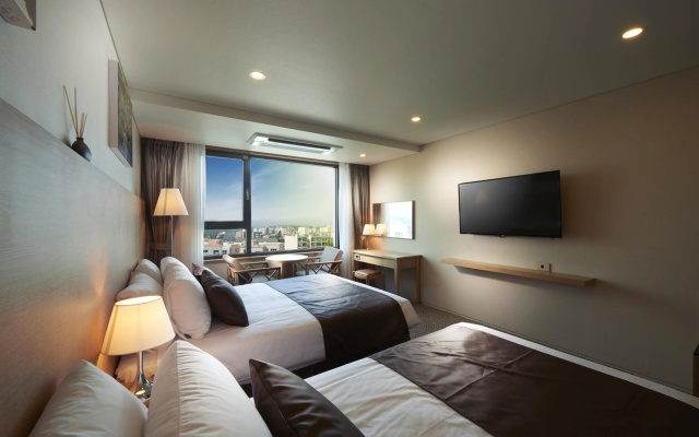 Benikea Jungmun Hotel