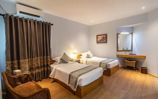 Ever Treasure Hotel