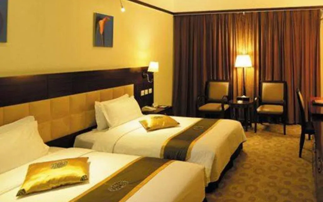 Golden Palace Hotel