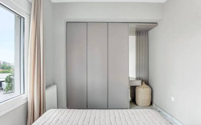 Sanders Old Port - Humble 1-bdr. Apt. w/ Balcony