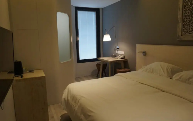 M+ Boutique Hotel