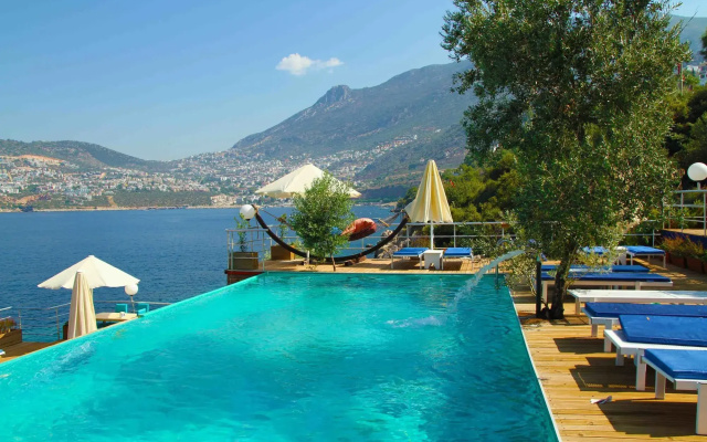 Отель Kalkan Beach Park