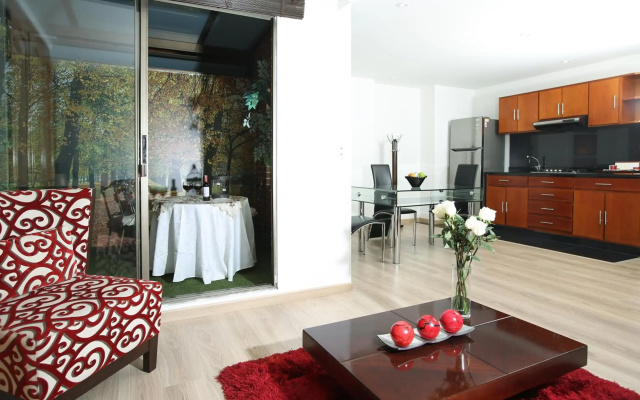 Hotel Suites 108