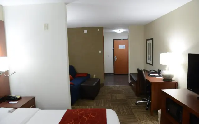 Comfort Suites Urbana Champaign, University Area
