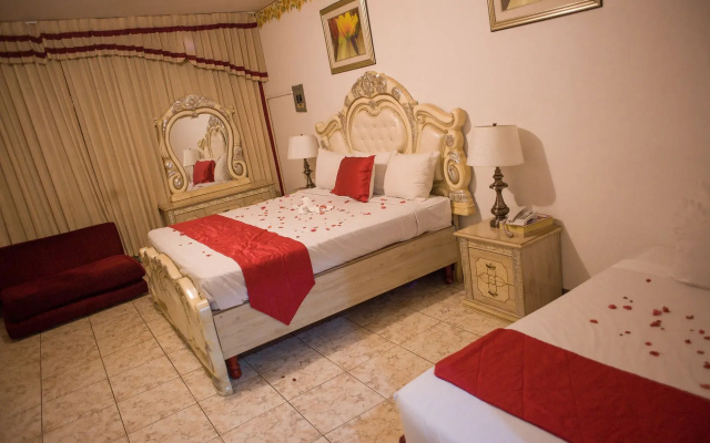 Gloriana Hotel
