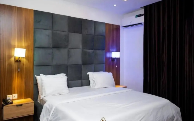 Lavani Apartment and Suites