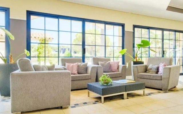 Chic Riverfront Stay With Balcony