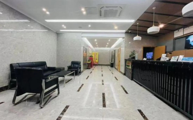 Heng 8 Hotel Chain (Jiaxing Youchegang Swan Lake)