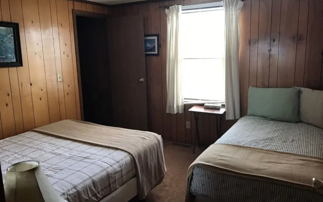 White Eagle Inn