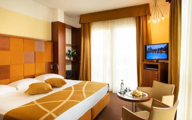 Color Hotel Style, Design & Gourmet
