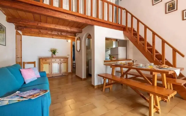 Pittulongu Villa Near Rocce Beach for 4