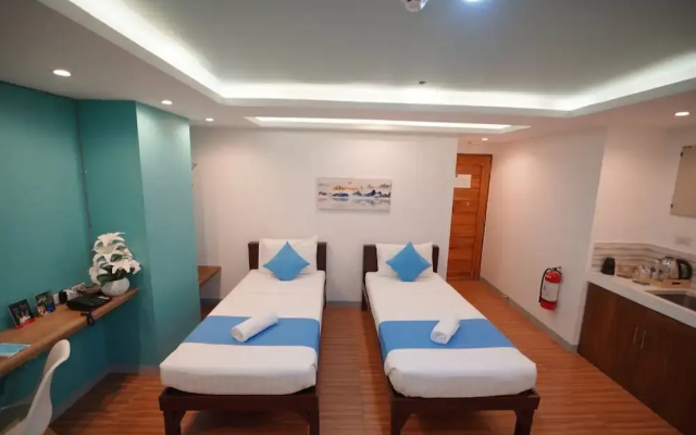 ARZO Hotel Premier