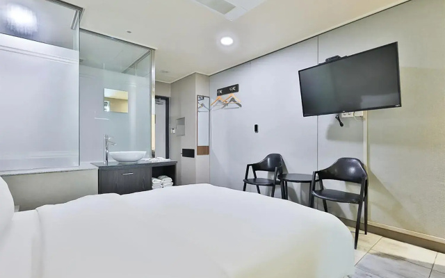 Oscar Hotel