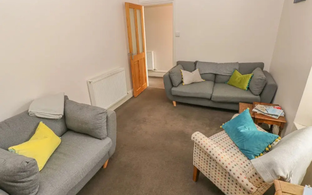Farnborough Cottage