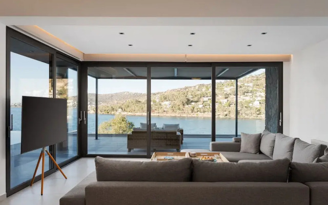 Villa Iris Aegina