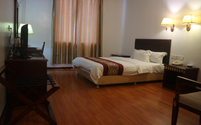 Excelsior Resort