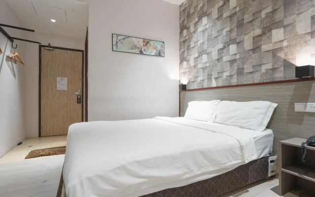 The Noble Hotel