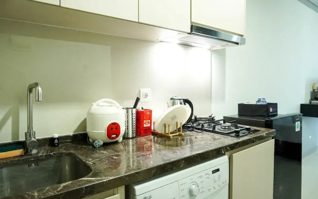 Modern with City View @ Studio Puri Mansion Apartment By Travelio
