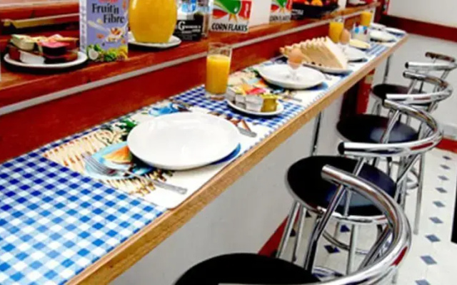 Broadway Lodge Bed And Breakfast