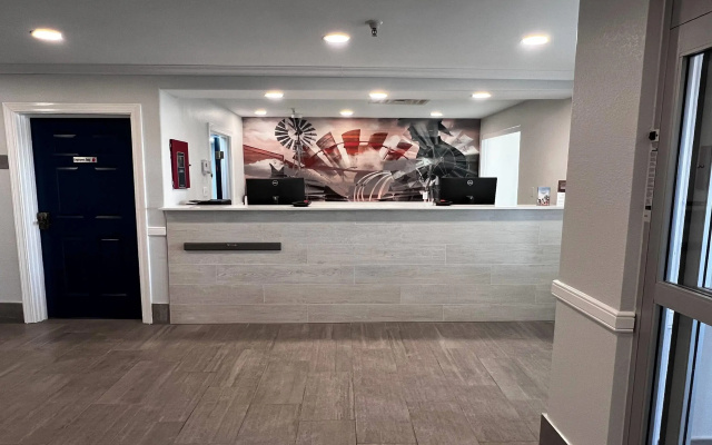 Hawthorn Extended Stay by Wyndham Hobbs