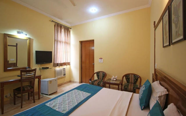 Hotel Clarks International
