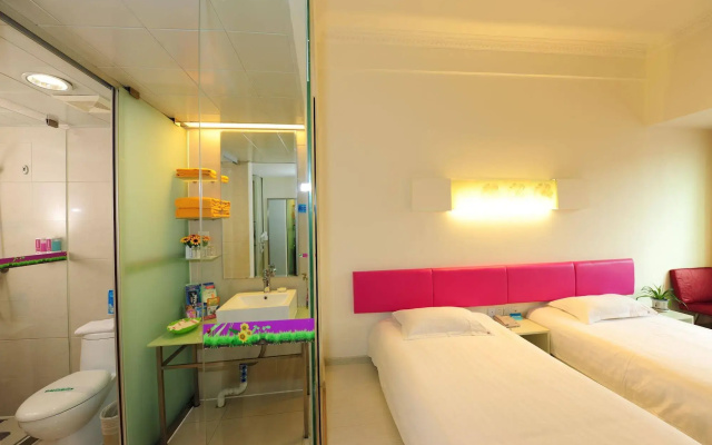 Grand 0773 Hotel