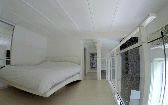 Отель Ashley&Parker - Love Duplex Loft