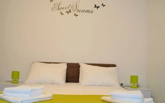 Apartments Zora 1629