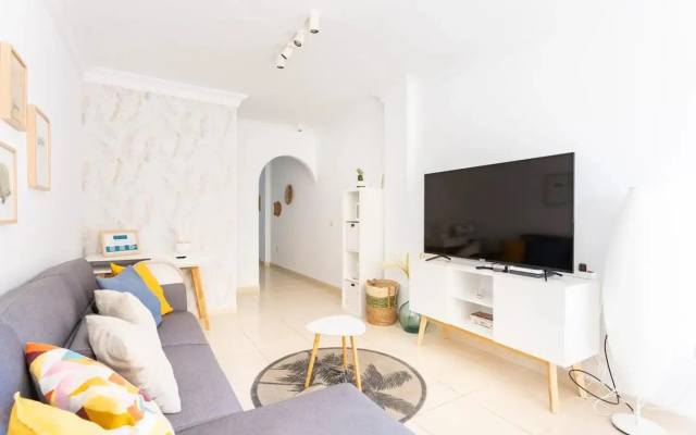 Amplio y cómodo apartamento en Callao Salvaje.