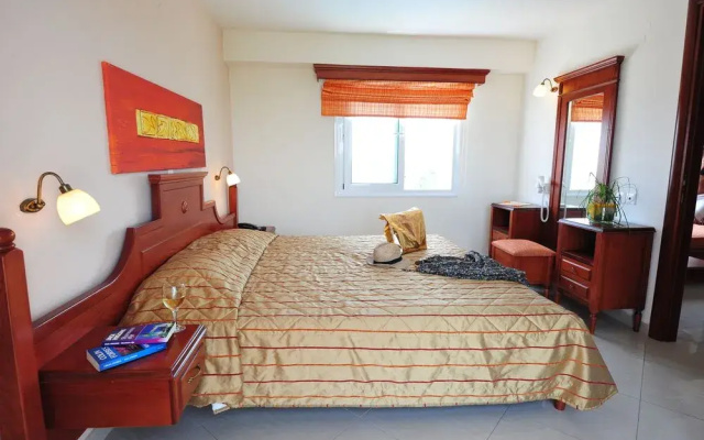 Zeus Village Resort