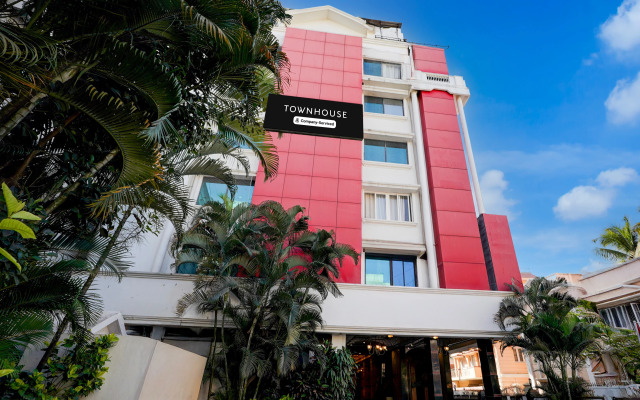 Townhouse Civil Aviation HAL Road